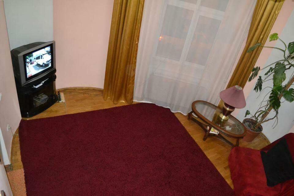 2-Х Рівнева Квартира В Центрі Університет Франка З Парковкою Lviv Eksteriør bilde